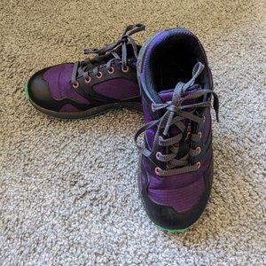 Girls hiking shoes